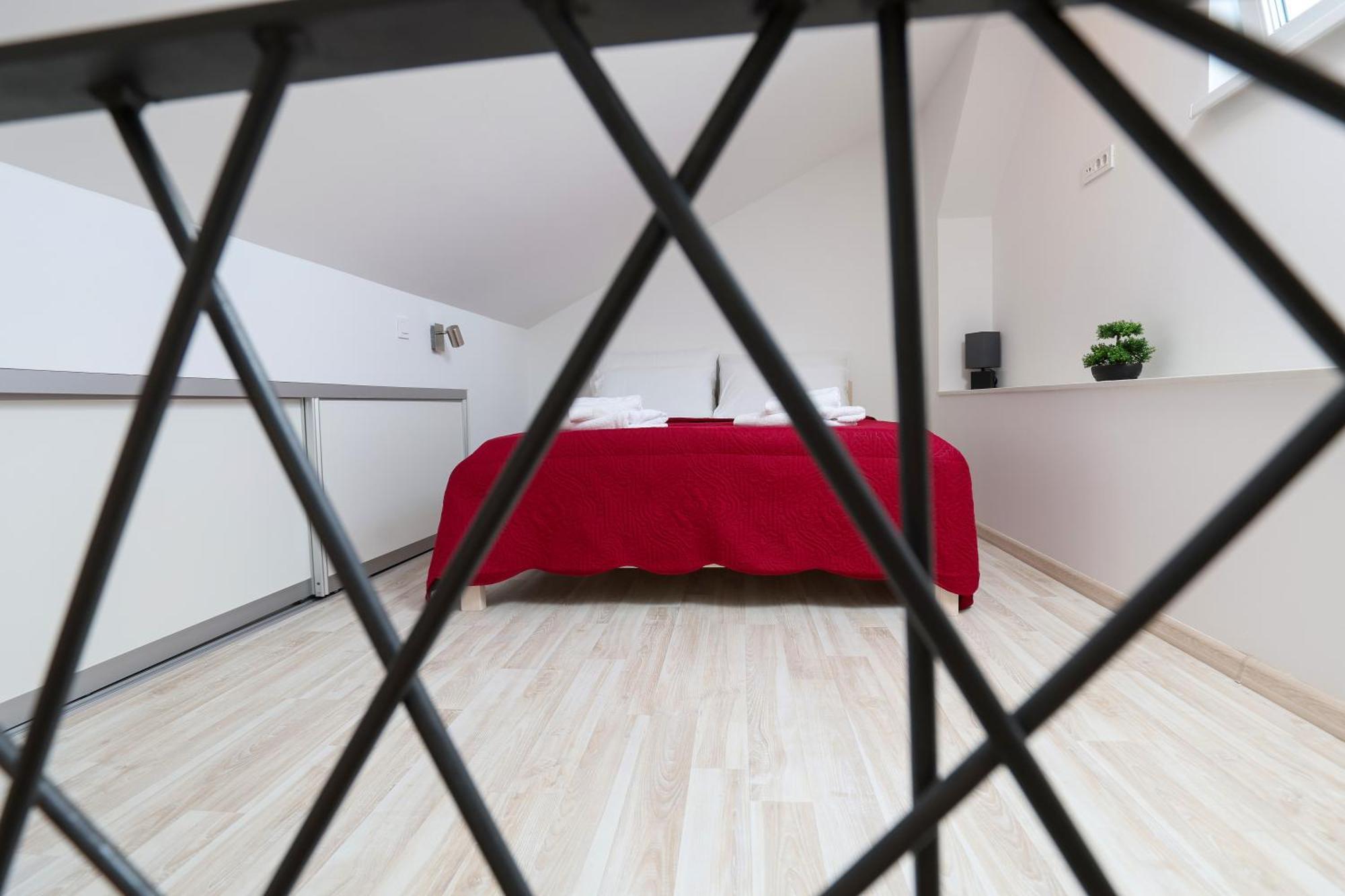 Mini - Down Town - Free Private Parking Apartment *