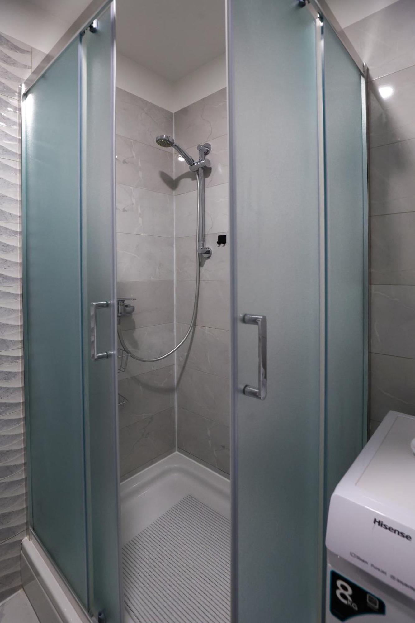 Mini - Down Town - Free Private Parking Apartment