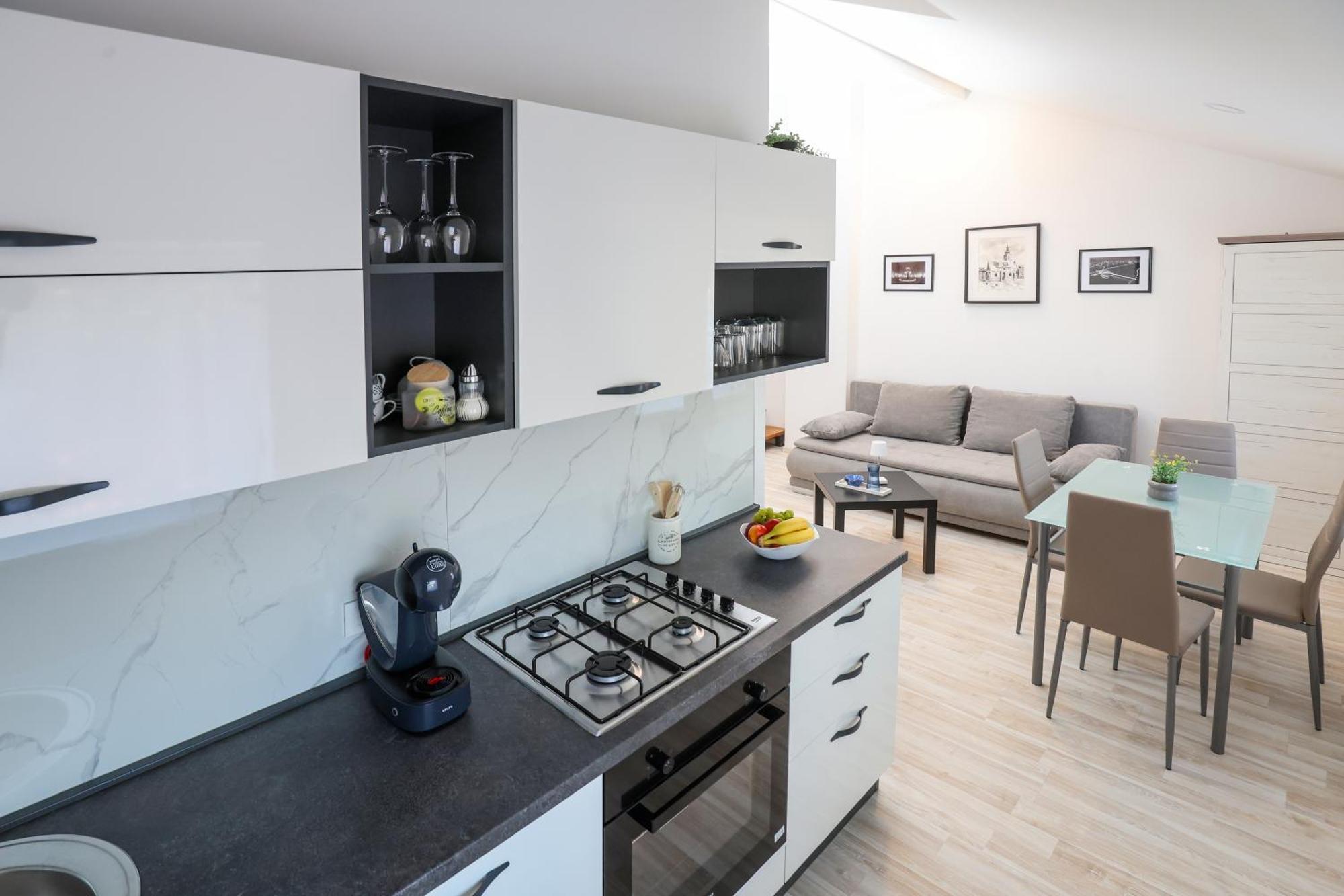 Mini - Down Town - Free Private Parking Apartment Zagreb